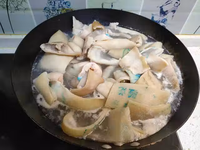 /www/bananadaily.net/web/images/image/2050/20509502.avif