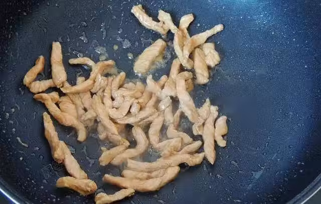 /www/bananadaily.net/web/images/image/2185/21852435.avif